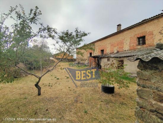 CASA DE PIEDRA CON AMPLIA PARCELA, EN REVENGA (SEGOVIA) - SEGOVIA