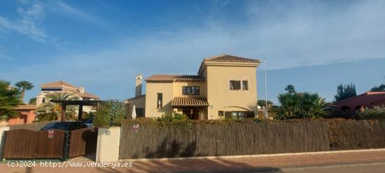  A LA VENTA GRAN VILLA EN HACIENDA DEL ÁLAMO - MURCIA 