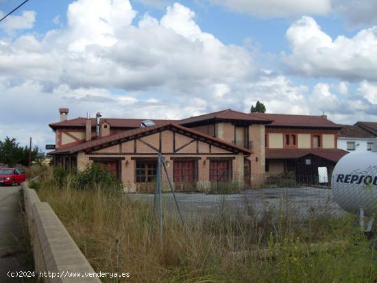 Se Vende en Castrejon de la Peña - PALENCIA