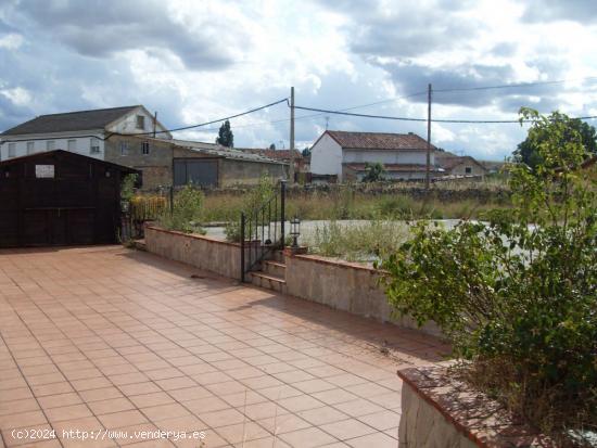 Se Vende en Castrejon de la Peña - PALENCIA