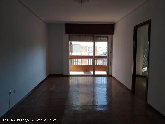 PISO EN VENTA EN AVD VALLADOLID - PALENCIA