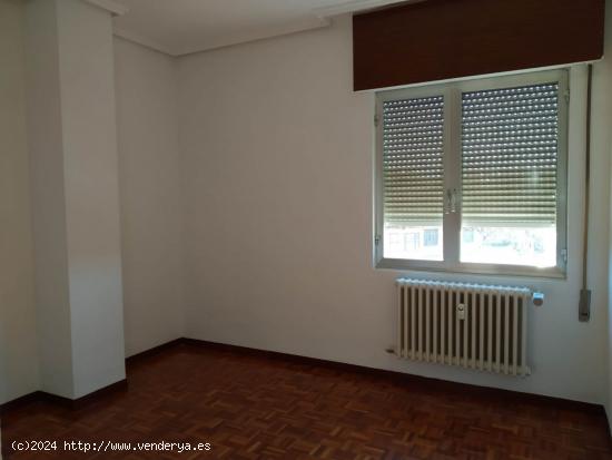 PISO EN VENTA EN AVD VALLADOLID - PALENCIA