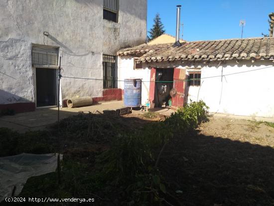 CASA EN PERALES - PALENCIA