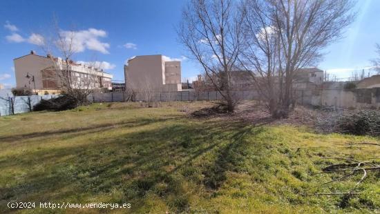 VENTA DE SOLAR EN VENTA DE BAÑOS - PALENCIA