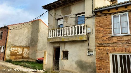 SE VENDE CASA EN ROBLADILLO DE UCIEZA - PALENCIA