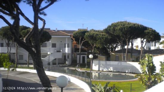 Apartamento con piscina y jardín en Coto San José, Chiclana - CADIZ