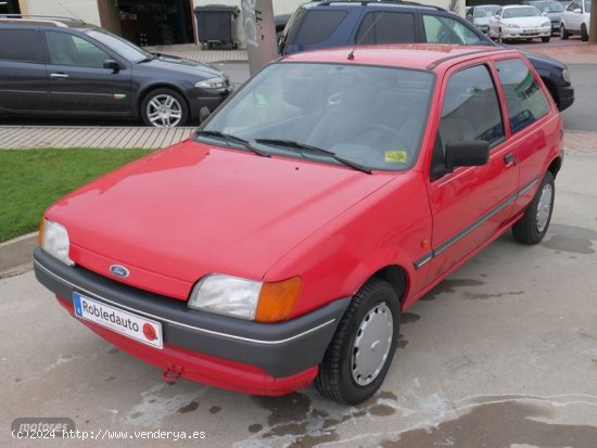  Ford Fiesta 1.3i CLX de 1992 con 108.088 Km por 1.900 EUR. en Madrid 