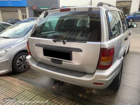 Jeep Grand Cherokee wj 2.7 crd de 2004 con 304.000 Km por 7.800 EUR. en Lugo