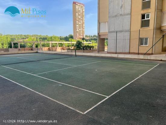 Apartamento en venta de 2 habitaciones y 2 baños con garaje y trastero. Zona Via Parque. Milpisos.e