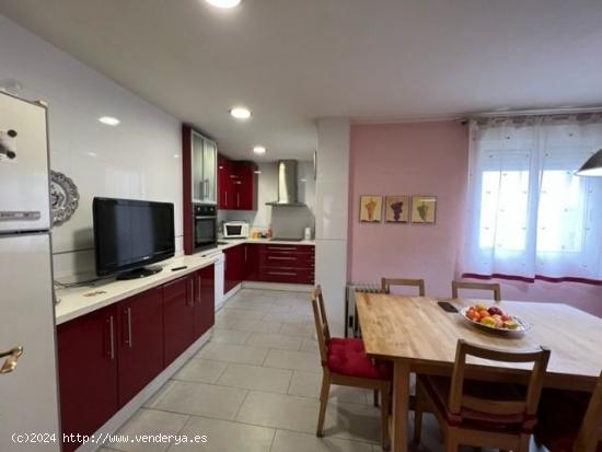 VENTA PISO EN BARRIO DEL CARMEN, ZONA RENFE, 3 DORMITORIOS, - MURCIA