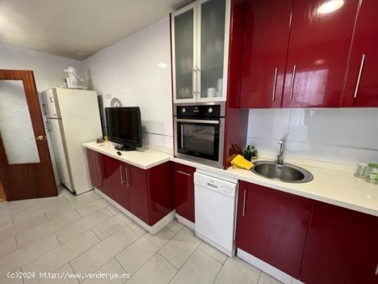 VENTA PISO EN BARRIO DEL CARMEN, ZONA RENFE, 3 DORMITORIOS, - MURCIA