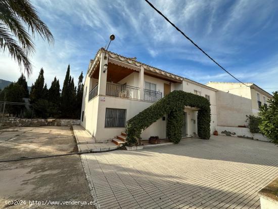  Magnifica casa  con terreno en el casco urbano - ALICANTE 