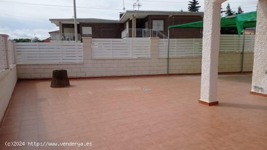  SE VENDE DUPLEX DE ESQUINA EN LOS NAREJOS - MURCIA 