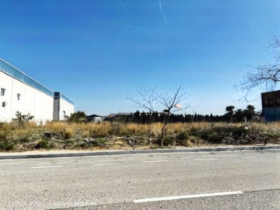 GRAN PARCELA INDUSTRIAL DE 3.642 M2 EN REUS - VILASECA - TARRAGONA