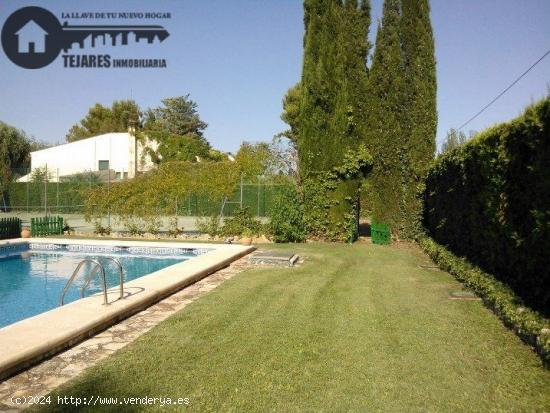 INMOBILIARIA TEJARES VENDE CHALET DE LUJO EN AGUASOL - ALBACETE