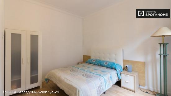 Apartamento de 2 dormitorios en Carrer De La Junta De Comerç, Barcelona - BARCELONA