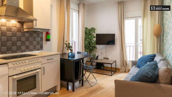 Elegante apartamento de 3 dormitorios en alquiler, cerca del Palacio Real, en Malasaña - MADRID