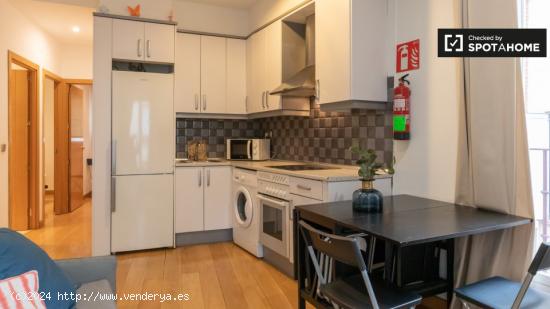 Elegante apartamento de 3 dormitorios en alquiler, cerca del Palacio Real, en Malasaña - MADRID