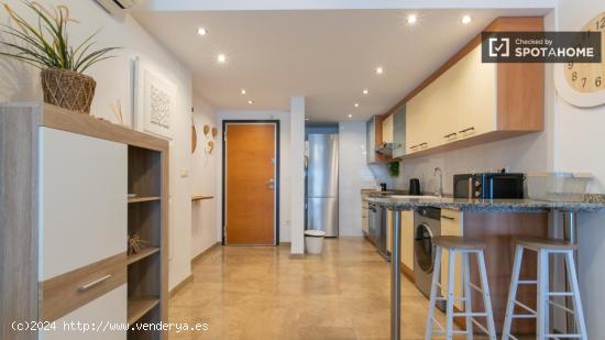 Apartamento de 2 dormitorios en alquiler en Russafa - VALENCIA