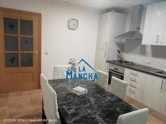 INMOBILIARIA LA MACHA VENDE PISO EN VALDEGANGA. - ALBACETE