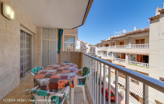 Apartamento 2a planta a 50m de Playa de Los Locos - ALICANTE