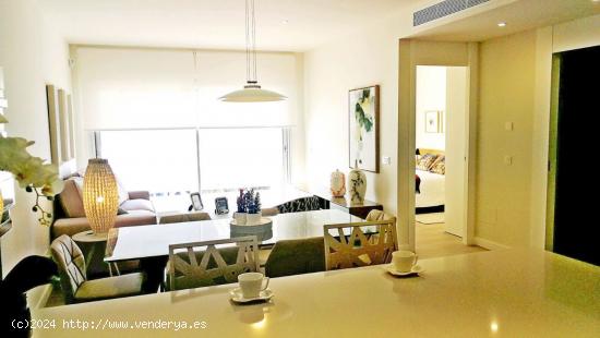 CHALET TRIPLEX - ALICANTE