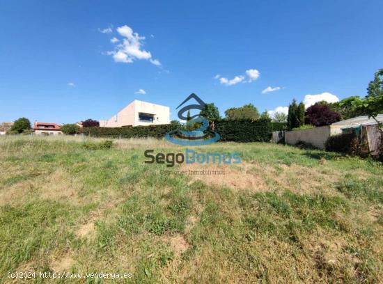  Se Vende en Torrecaballeros - SEGOVIA 