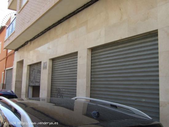 EN VENTA LOCAL COMERCIAL EN ELDA - ALICANTE