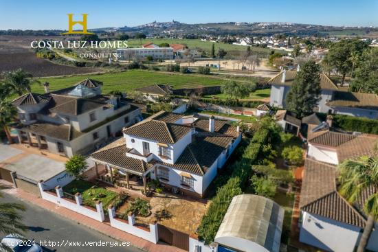  CHALET EN VENTA EN LA ZONA DEL SANTISCAL, - CADIZ 