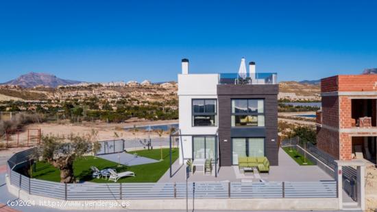 VILLA CON VISTAS - ALICANTE