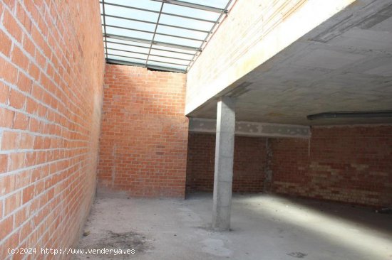 Local comercial en alquiler  en Manlleu - Barcelona