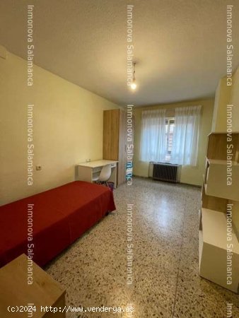 Salamanca ( Plaza de Madrid ); 5d, 2wc. SS.CC. 890€ - Salamanca