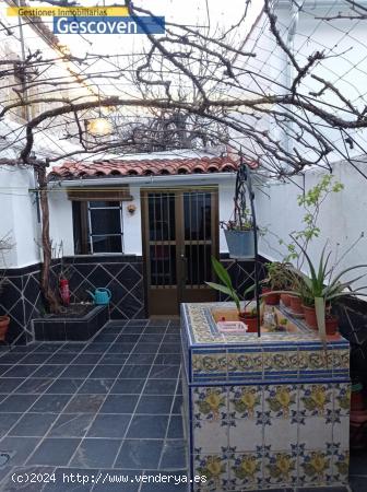 EXCELENTE VIVIENDA PLANTA BAJA CON PATIO - CACERES