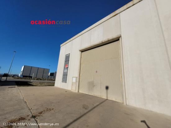 NAVE INDUSTRIAL EN VENTA - CORDOBA