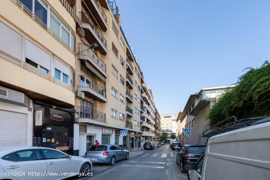 !!Fantástica vivienda en alquiler en Plaza de Gracia!! - GRANADA