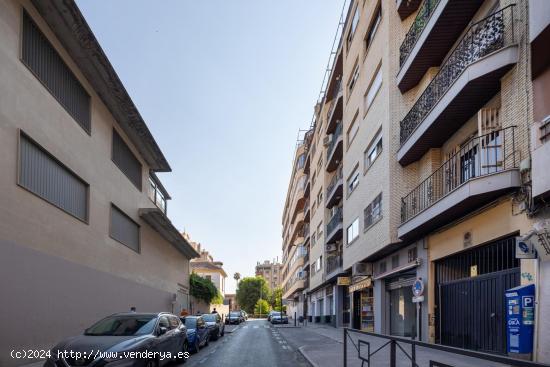 !!Fantástica vivienda en alquiler en Plaza de Gracia!! - GRANADA