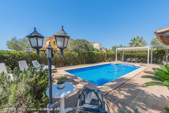 Chalet con piscina en Sa Rápita - BALEARES