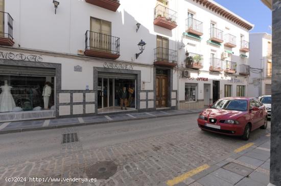 🌟 ¡Oportunidad Única! Espacio Comercial en el Corazón de Montefrío 🏘️  - GRANADA