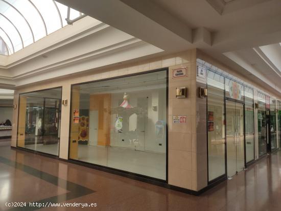 LOCAL COMERCIAL EN GALERIAS RAMBLA CENTRO CON EXCELENTE UBICACION - ALBACETE