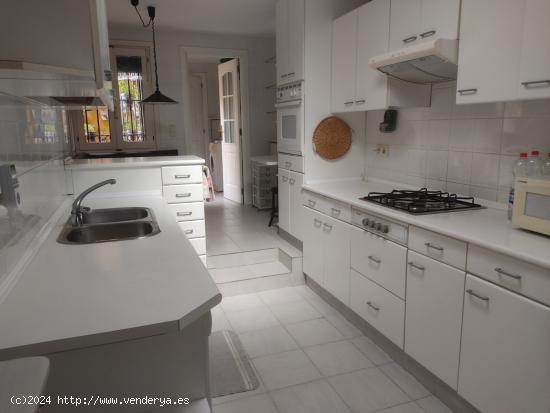 EXCELENTE VIVIENDA UNIFAMILIAR CON GRANDES CALIDADES UBICADA EN EL CENTRO DE ALMANSA - ALBACETE