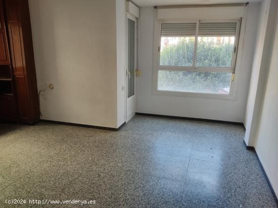 VIVIENDA SEMIREFORMADA DE 120 M2 EN ZONA CENTRO - ALBACETE