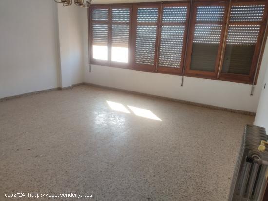 VIVIENDA DE 4 DORMITORIOS EN ZONA DE SAN ROQUE - ALBACETE