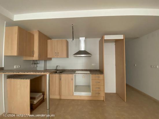 EN VENTA APARTAMENTO EN MONCOFA EN 2º LINEA DE MAR 2 HABITACIONES Y GARAJE - CASTELLON