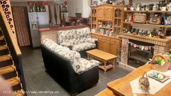 Se Vende en La Adrada - AVILA