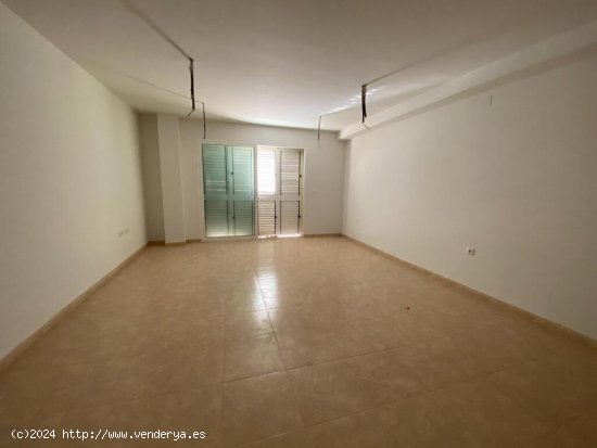 EN VENTA APARTAMENTO EN MONCOFA EN 2º LINEA DE MAR 2 HABITACIONES Y GARAJE