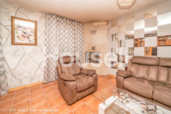 Chalet en venta de 284 m² Calle de la Campana, 47170 Renedo de Esgueva (Valladolid)