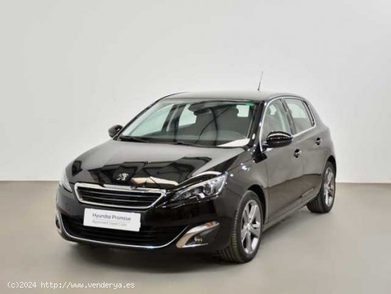 Peugeot 308 Diesel ( 308 1.6 BlueHDi Allure 120 )  - Jeréz de la Frontera