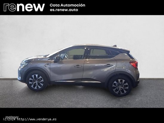 Renault Captur Techno TCE 90cv de 2023 con 8.900 Km por 21.500 EUR. en Madrid