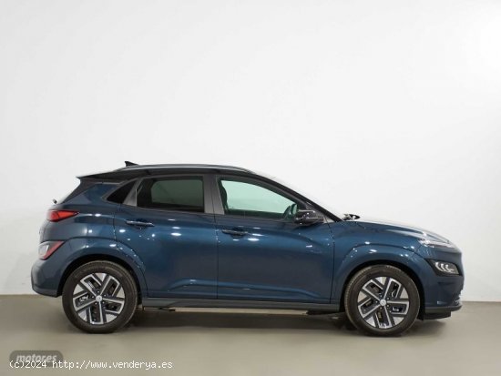 Hyundai Kona EV 150kW 64kWh Tecno 2C de 2023 con 25 Km por 39.990 EUR. en Cadiz