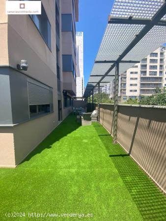 ALQUILER DE FÁNTASTICO PISO AMUEBLADO CON 75 M2 DE TERRAZA - SANTA CRUZ DE TENERIFE